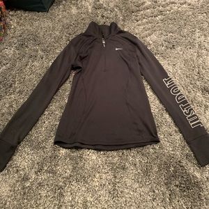 NIKE DRY FIT QUARTER ZIP